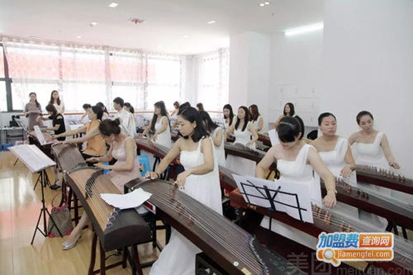 筝筝日上加盟费