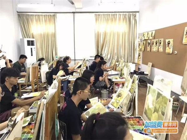 鼎典美校加盟费