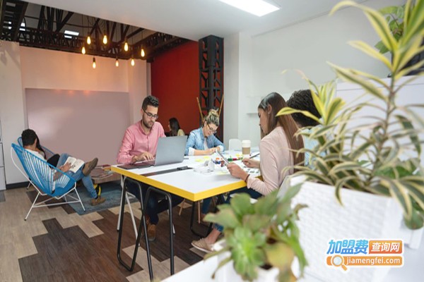 辉煌培训中心加盟费