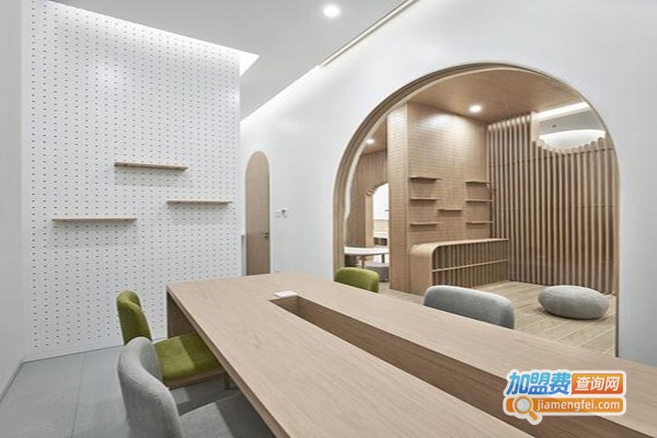 卓越艺术培训中心加盟费