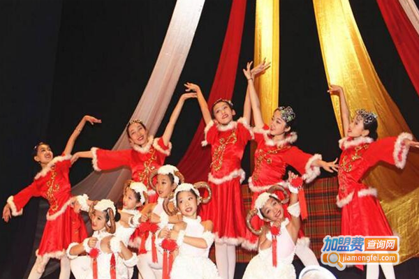 华夏未来舞蹈中心加盟费