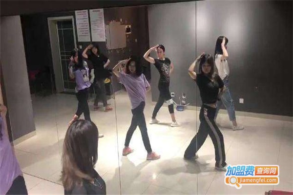 唯艺舞蹈加盟费