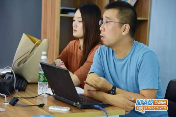 渡课IT教育加盟费