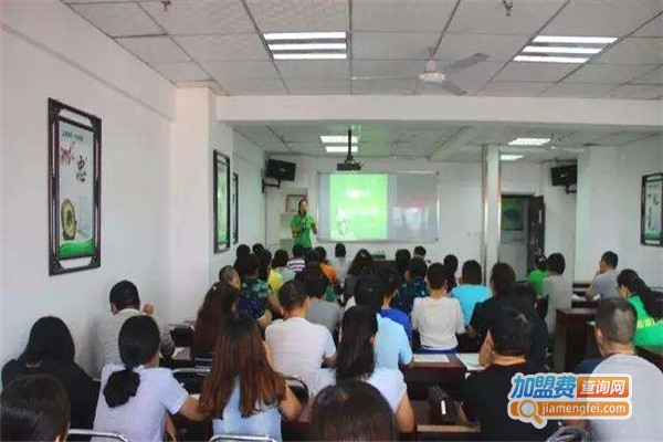 新思路教育中心加盟费