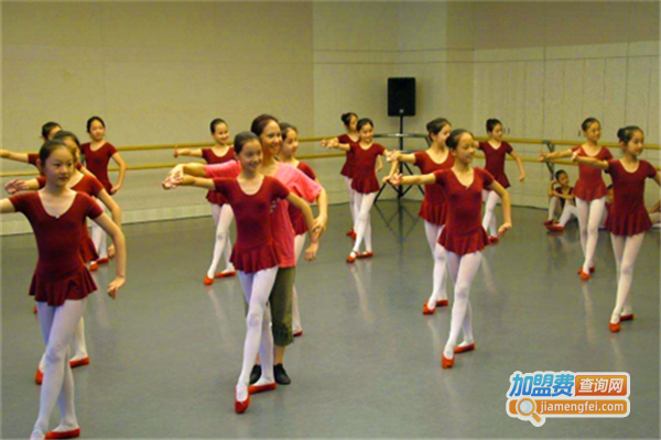 晨尚舞蹈加盟费