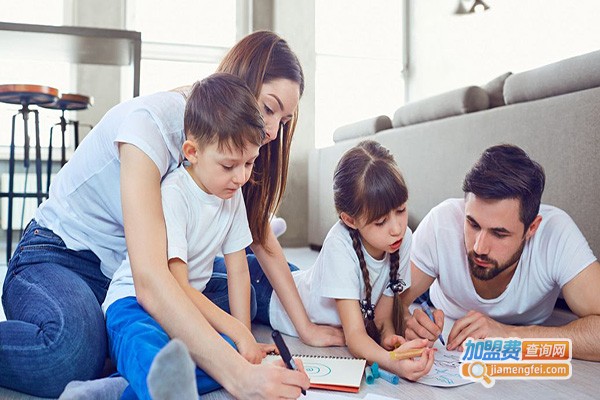 天天辅导中心加盟