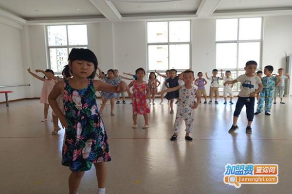 尚舞艺术培训加盟费