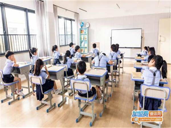 【中小学英语辅导中心加盟】加盟中小学英语辅导中心可赚大钱！
