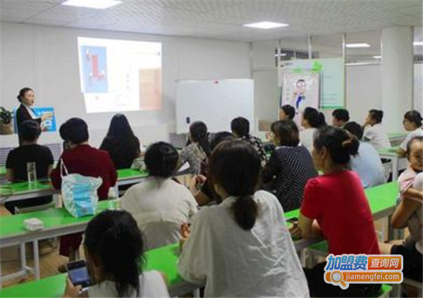 智慧爱家庭教育加盟费