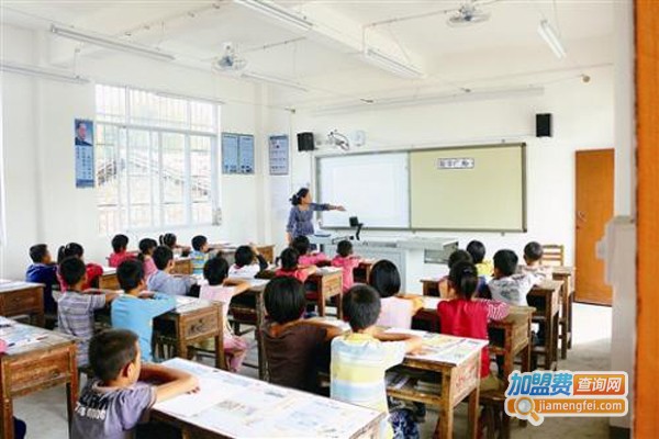 百思教育加盟费