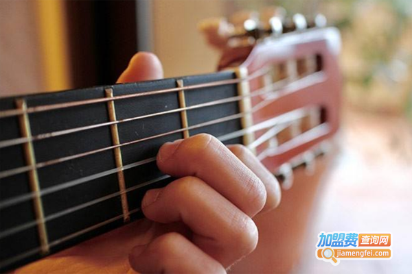 海顿琴行加盟费