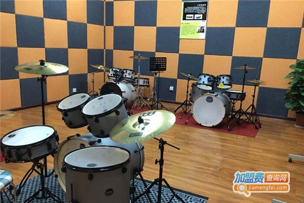 新起点鼓校加盟费