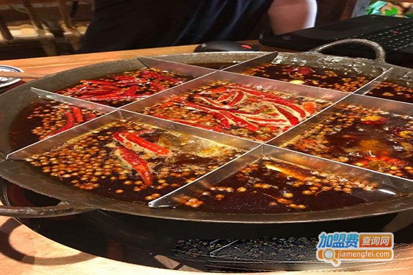 锅锅筵水八块加盟门店