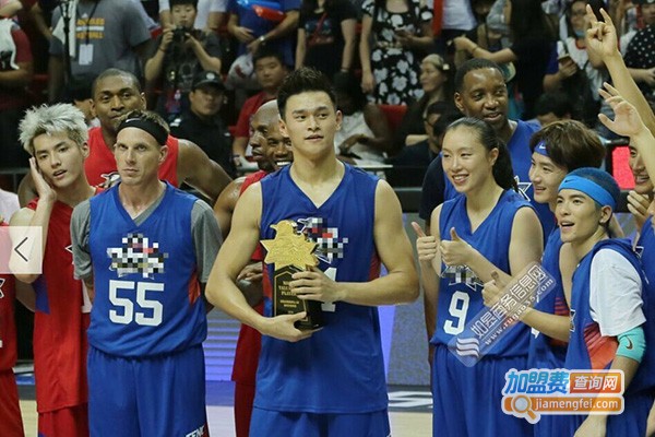 李嘉恒篮球加盟门店