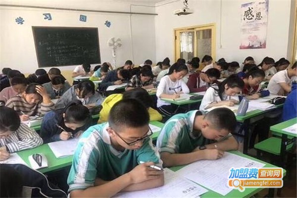 培恩教育加盟费