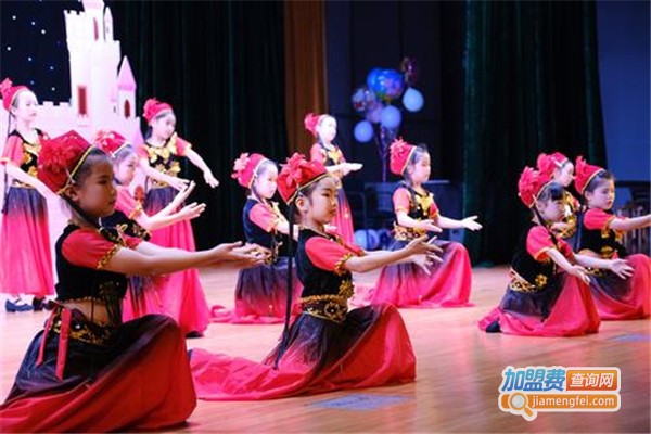 领舞艺术加盟费