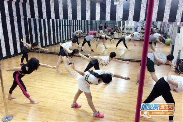 领舞艺术加盟费