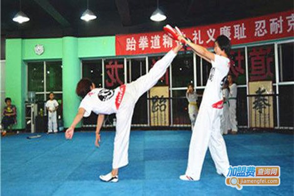 鸿武堂跆拳道俱乐部加盟费