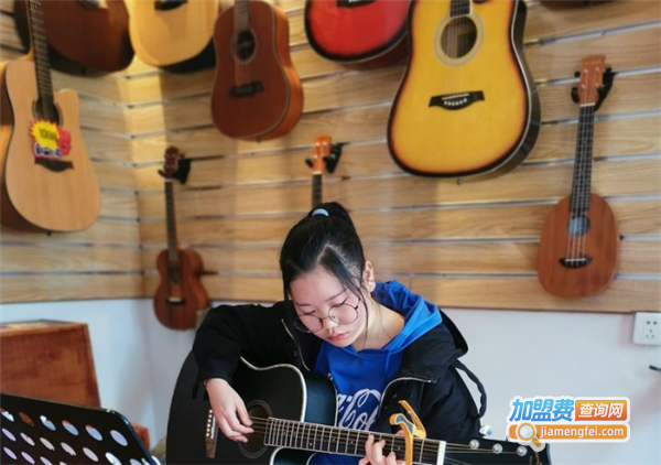 缘音琴行加盟费