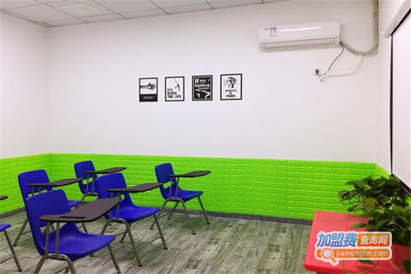 司比克培训学校