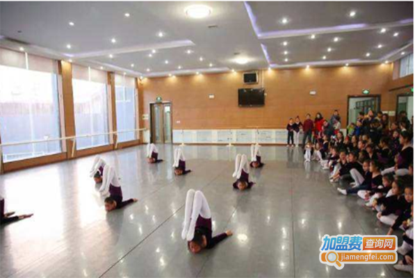 寰亚未来少儿艺术培训加盟门店