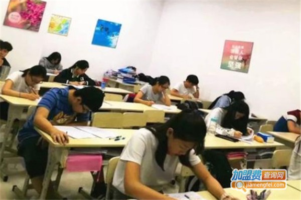 伊犁圆梦教育加盟费