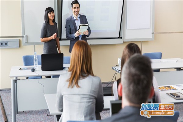 【育嘉教育加盟】创业加盟育嘉教育助您轻松赚大钱！