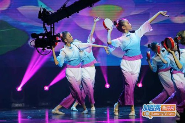 天天舞蹈加盟费