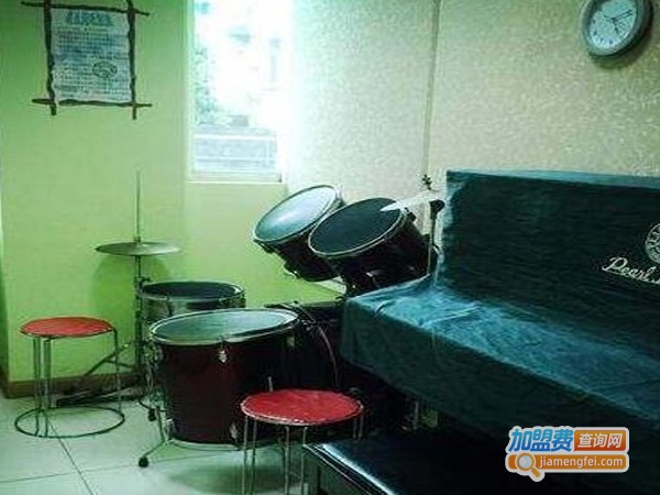 天天艺术培训中心加盟费