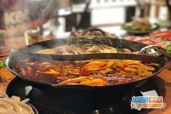 锅锅筵水八块加盟门店