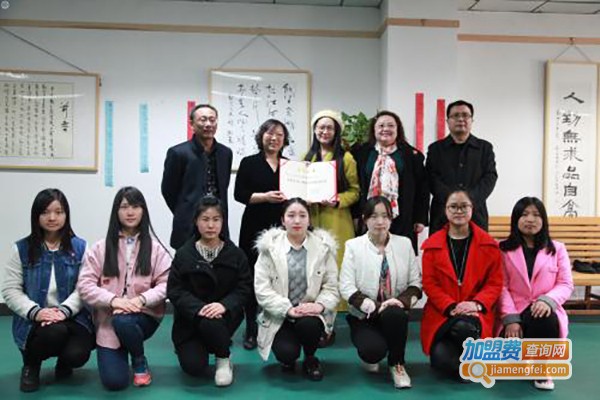 坤派巾帼女子学堂加盟