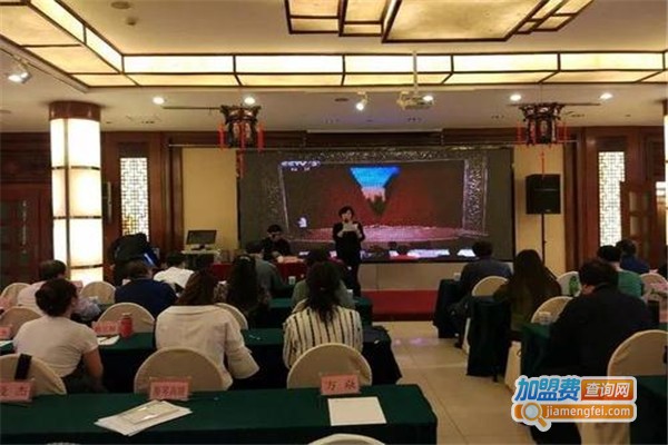 群艺美术加盟费