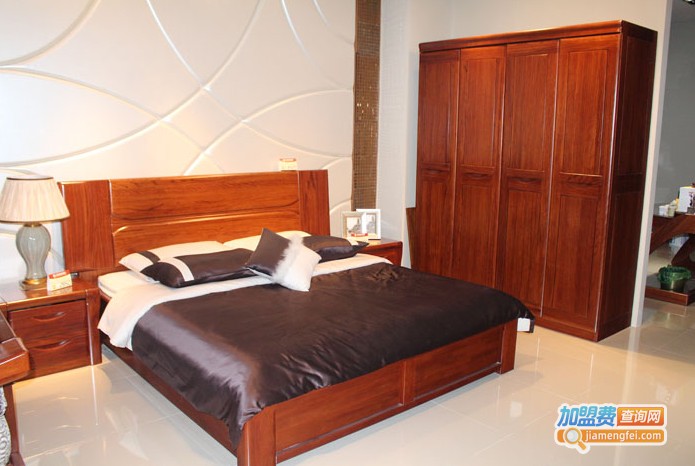 太阳树家具加盟门店