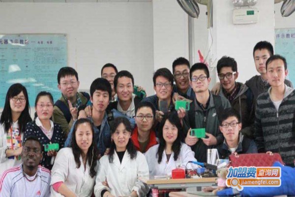 识博教育加盟费