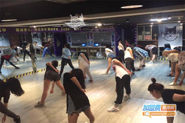 领风尚舞蹈培训