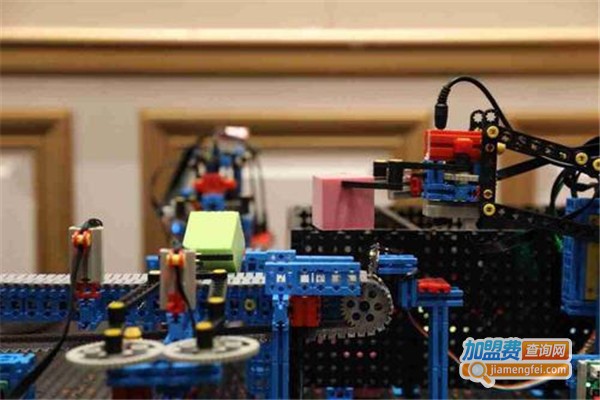 动力猫机器人编程加盟费