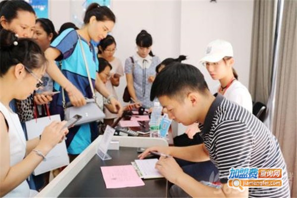 格兰教育加盟费