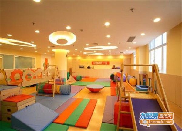 爱育早教中心加盟费