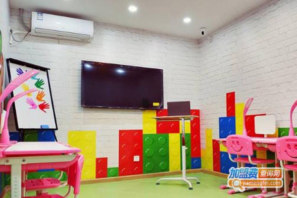 央伦少儿美术加盟费