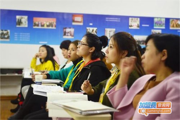 播音主持考级教育加盟费