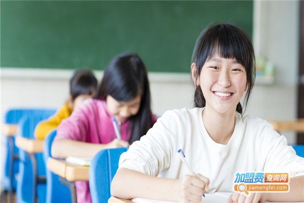 舞动美语加盟费