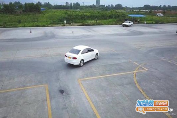 银通驾校加盟费