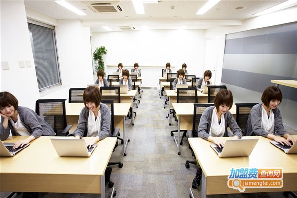 阶梯教育加盟费