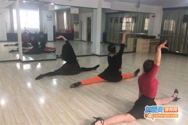 阿杜舞天下舞蹈