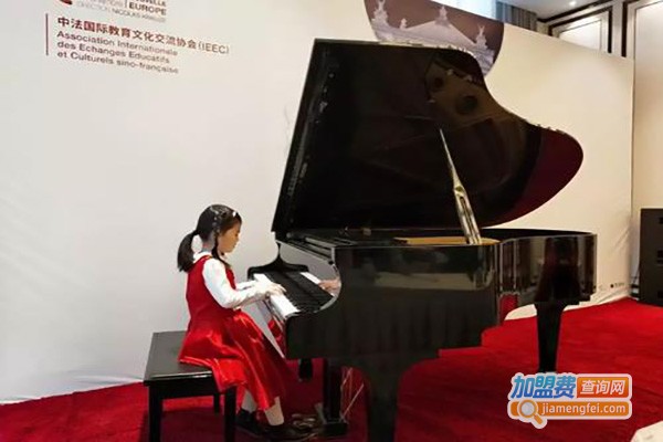 华夏未来儿童音乐馆加盟费