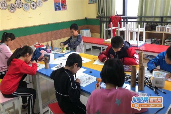 白灵美育加盟费