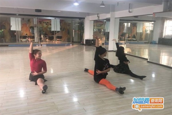 阿杜舞天下舞蹈