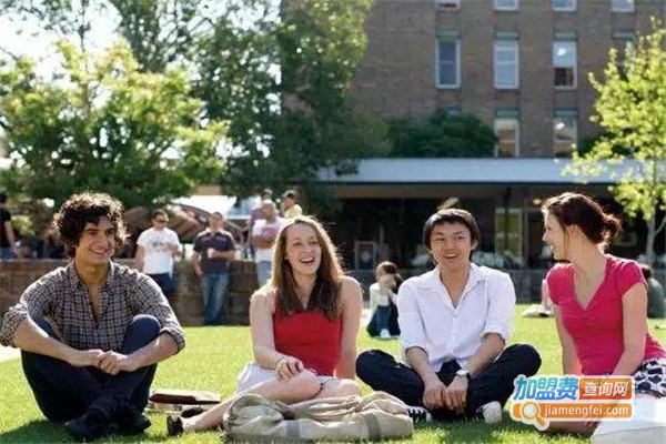 越洋出国留学加盟费