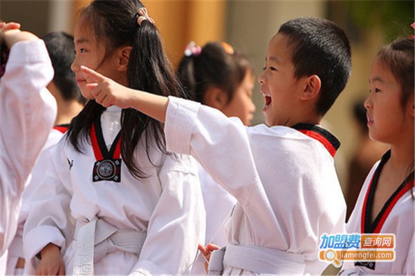 龙武门跆拳道加盟