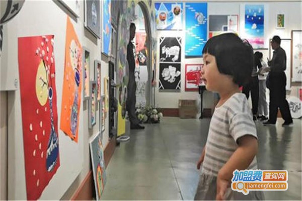 艾画创意美术加盟费